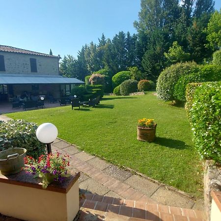 אומברטידה Country Hotel Poggiomanente מראה חיצוני תמונה
