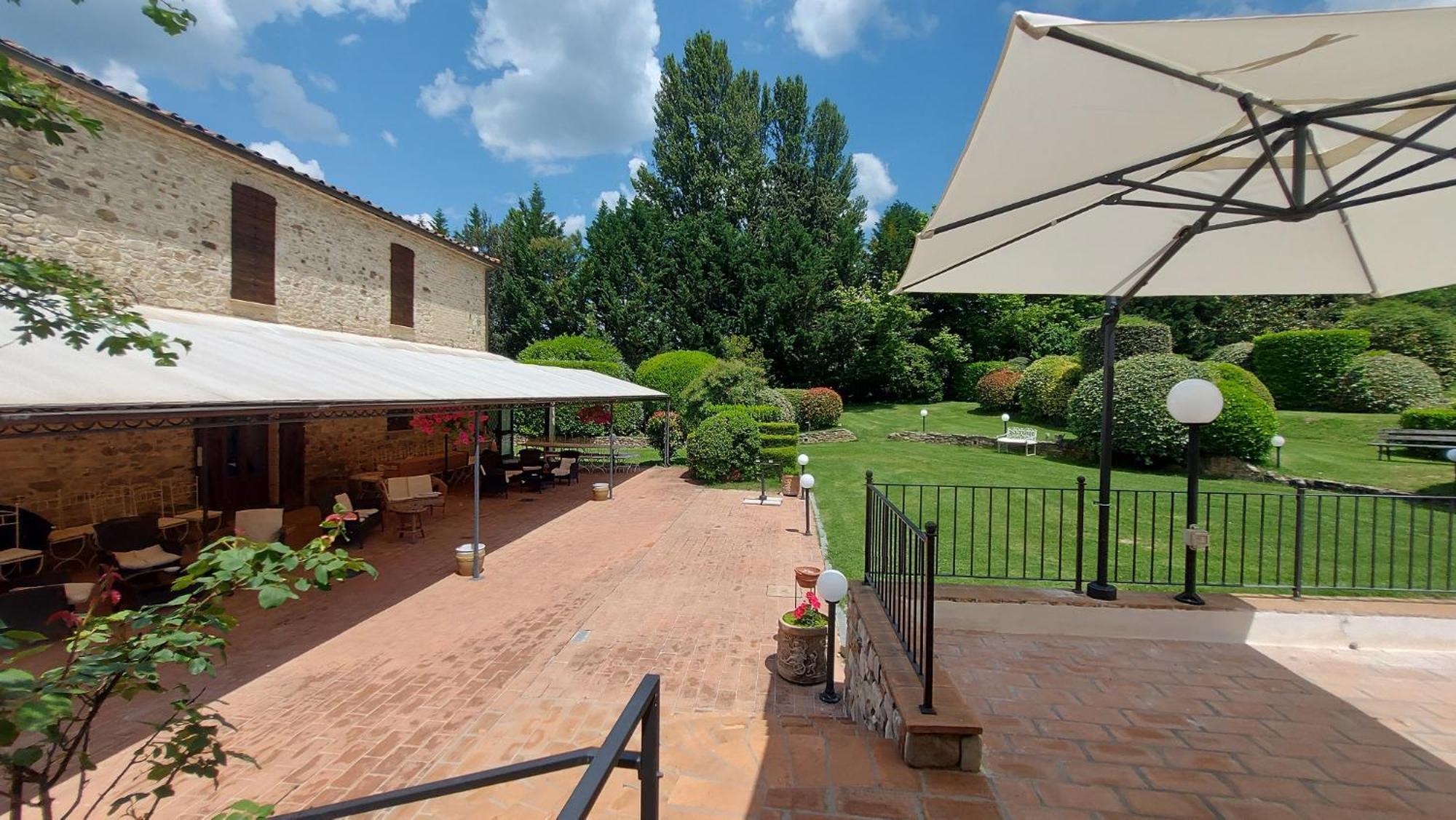 אומברטידה Country Hotel Poggiomanente מראה חיצוני תמונה