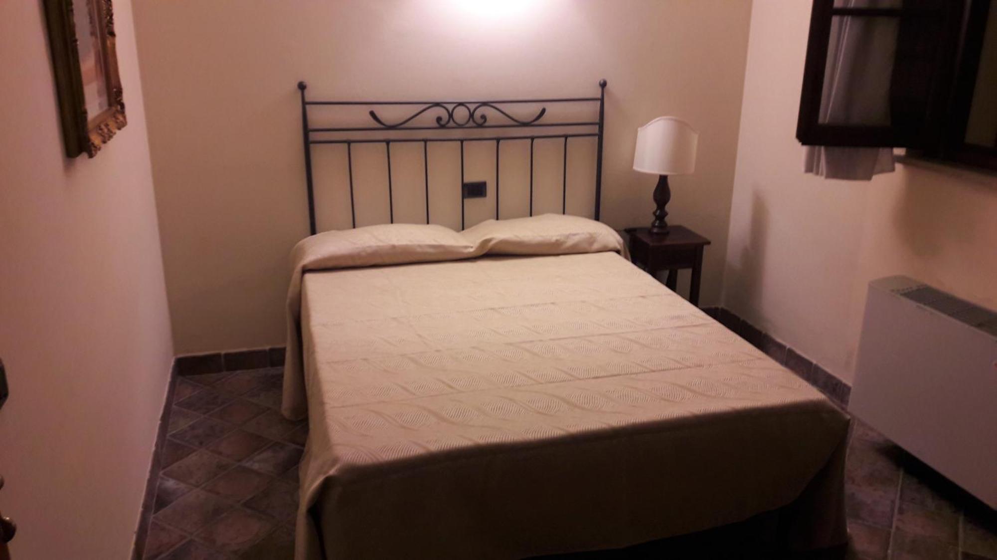 אומברטידה Country Hotel Poggiomanente חדר תמונה