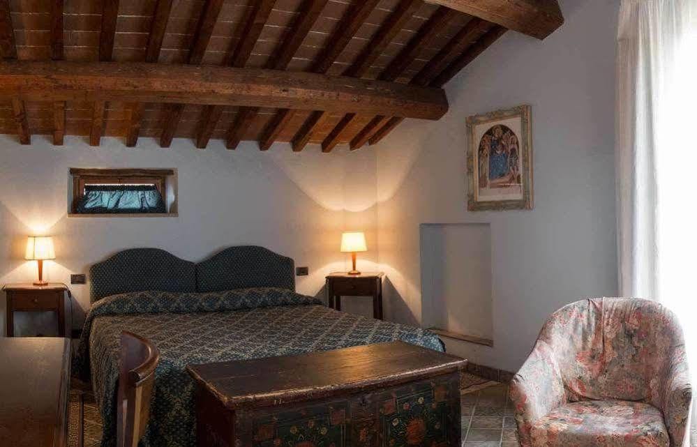 אומברטידה Country Hotel Poggiomanente מראה חיצוני תמונה